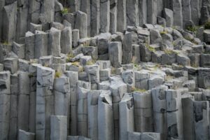The best operating models for driving down eDiscovery costs